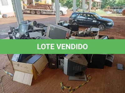 LOTE 027 - CARCAÇAS E EQUIPAMENTOS DE INFORMÁTICA (monitores, CPUs, estabilizadores entre outros.