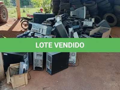 LOTE 027 - CARCAÇAS E EQUIPAMENTOS DE INFORMÁTICA (monitores, CPUs, estabilizadores entre outros.