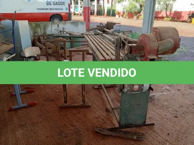 LOTE 019 - CONJUNTO PARA MARCENARIA COMPOSTO POR: a) LIXADEIRA PROFISSIONAL- marca CVL, motor WEG trifásico, modelo 90L1192, 3cv