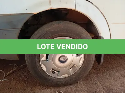 LOTE 023 - CAMINHONETE (AMBULÂNCIA), Placas IUX 9H30, RENAVAM 00589165046