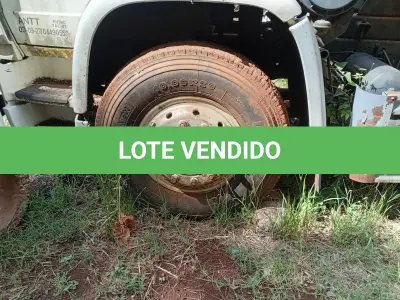 LOTE 022 - CAMINHÃO CAÇAMBA, placas  JZO8227, RENAVAM 00785152881,