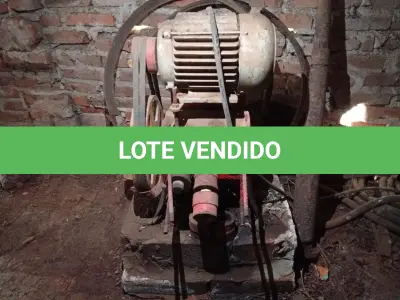 LOTE 020 - BOMBA PARA LAVAGEM DE VEÍCULOS, com motor de 3 CV, marca EBERLE, nº 0203 sem uso, está estragada.