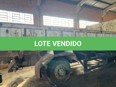LOTE 001 - Caminhão FORD/F14000 HD; Placa IJB4975, ANO/MOD: 1998