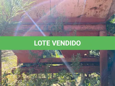 LOTE 007 - usina de asfalto frio, marca cifali, composta de um funil e esteira sem motor, três tanques metálicos para emulsão asfáltica