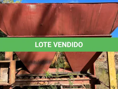 LOTE 007 - usina de asfalto frio, marca cifali, composta de um funil e esteira sem motor, três tanques metálicos para emulsão asfáltica