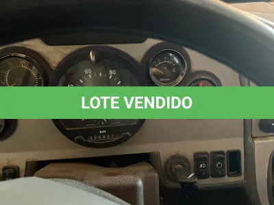 LOTE 015 - Ônibus MARCOPOLO/VOLARE V8 ON, ano/mod. 2005/2006, cor prata