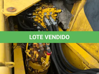 LOTE 010 - Escavadeira Hidráulica, marca Komatsu, modelo PC 160 LC-7B