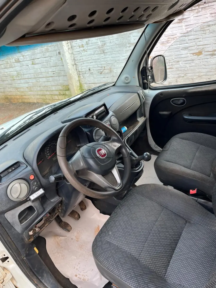 LOTE 003 - FIAT DOBLO