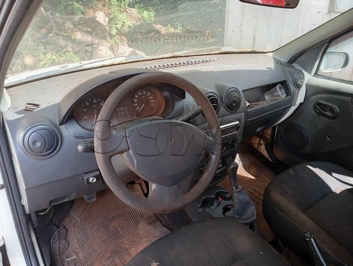 LOTE 031 - AUTOMÓVEL PASSAGEIRO, Placas DJF 4108, RENAVAM 00946375615