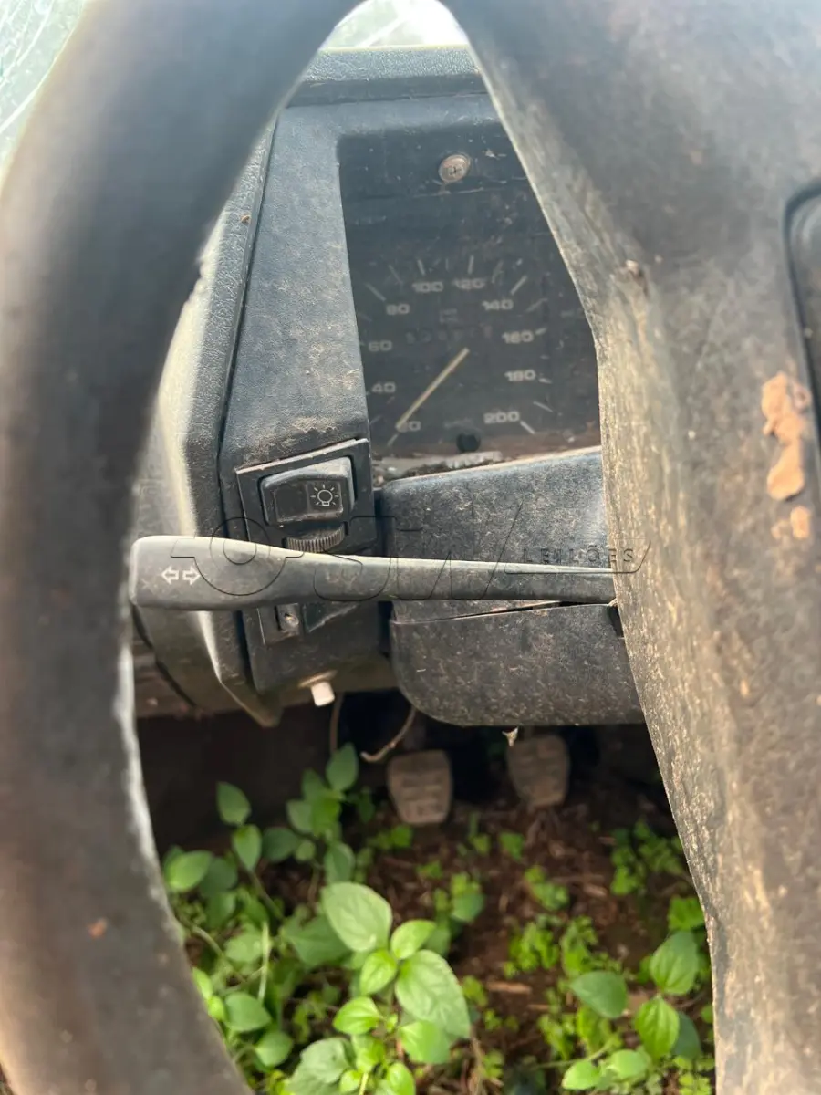 LOTE 002 - Um automóvel VW/PARATI ATLANTA CL 1.8, ANO/MOD. 1992