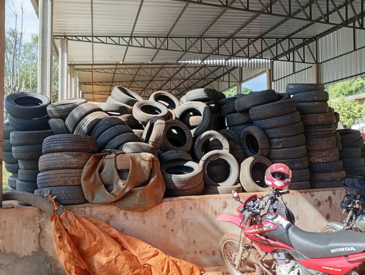 LOTE 018 - LOTE DE CARCAÇAS DE PNEUS, (EM BOM E REGULAR ESTADO DE CONSERVAÇÃO)