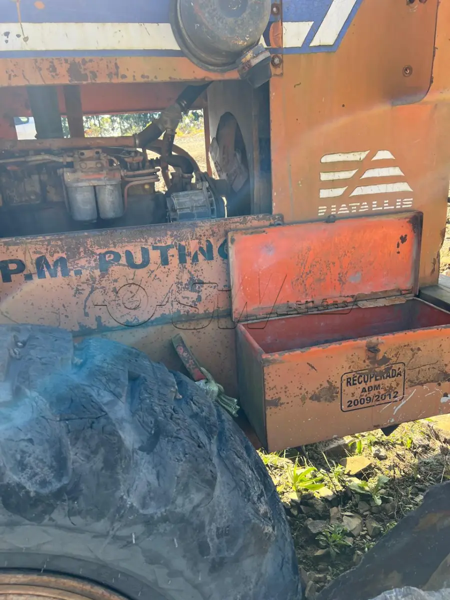 LOTE 020 - carregador, marca Fiatallis, modelo FR 12B (horímetro 22.089 (vinte e duas mil e oitenta e nove) horas trabalhadas)