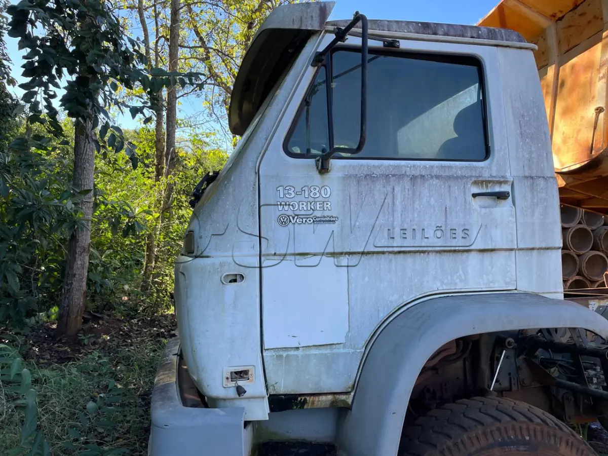 LOTE 003 - CAMINHÃO VOLKSWAGEN