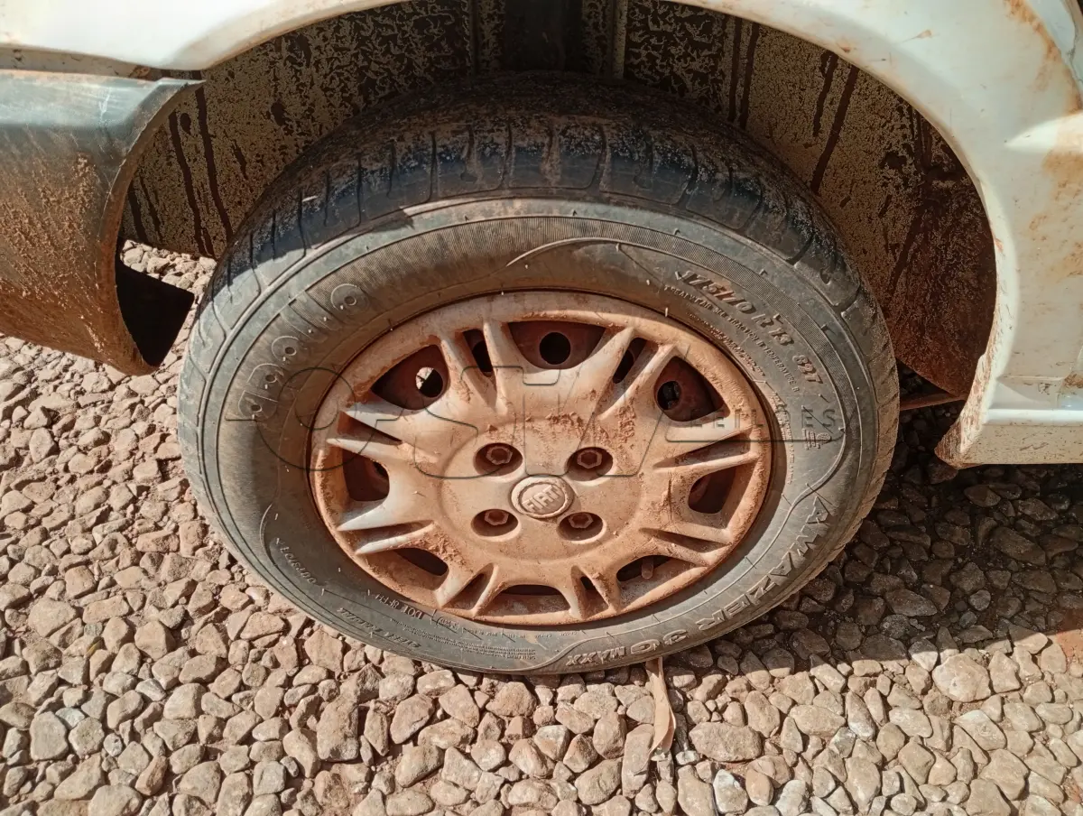 LOTE 029 - AUTOMÓVEL PASSAGEIRO, FIAT UNO MILE FIRE Placas IKX9H00, RENAVAM 00793953723