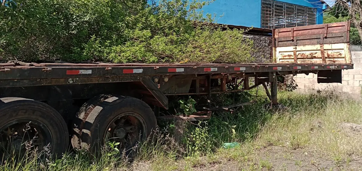 LOTE 001 - Semi-Reboque