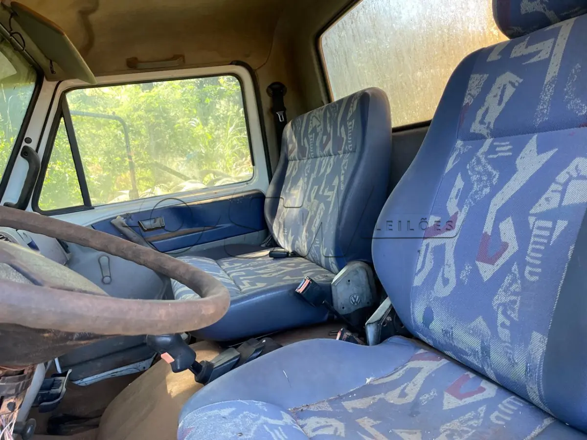 LOTE 003 - CAMINHÃO VOLKSWAGEN