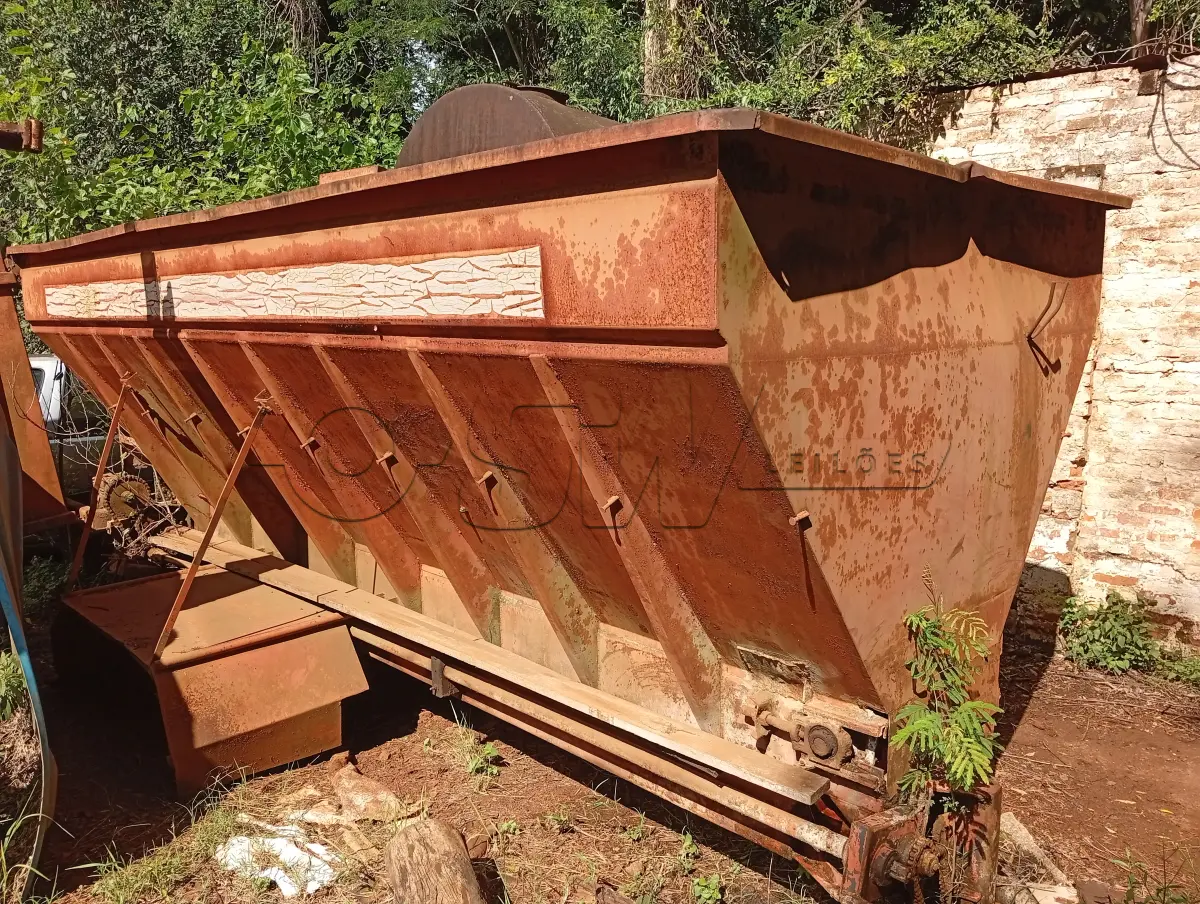 LOTE 012 - EQUIPAMENTO ESPALHADOR DE CALCÁRIO e fertilizante, marca IPACOL