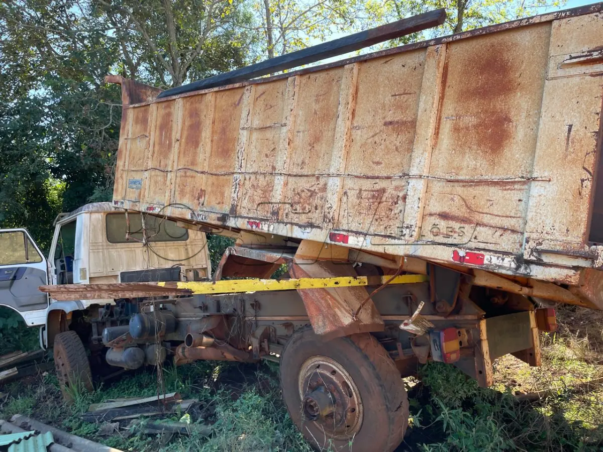 LOTE 003 - CAMINHÃO VOLKSWAGEN