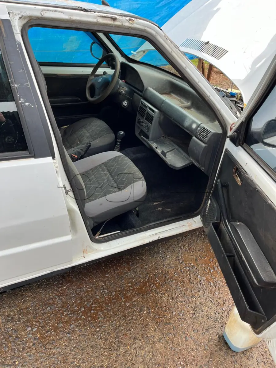 LOTE 002 - FIAT UNO