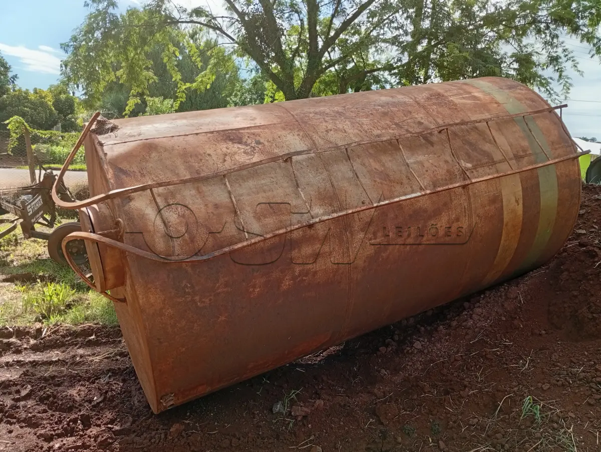 LOTE 016 - EQUIPAMENTOS – DOIS RESERVATÓRIOS METÁLICOS PARA ARMAZENAMENTO DE ÁGUA DE 10.000 DE LITROS