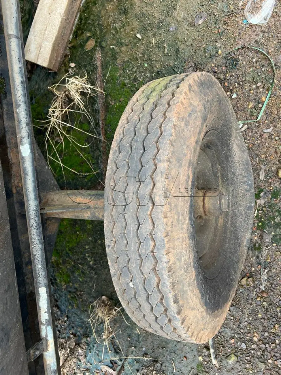 LOTE 002 - Espargidor