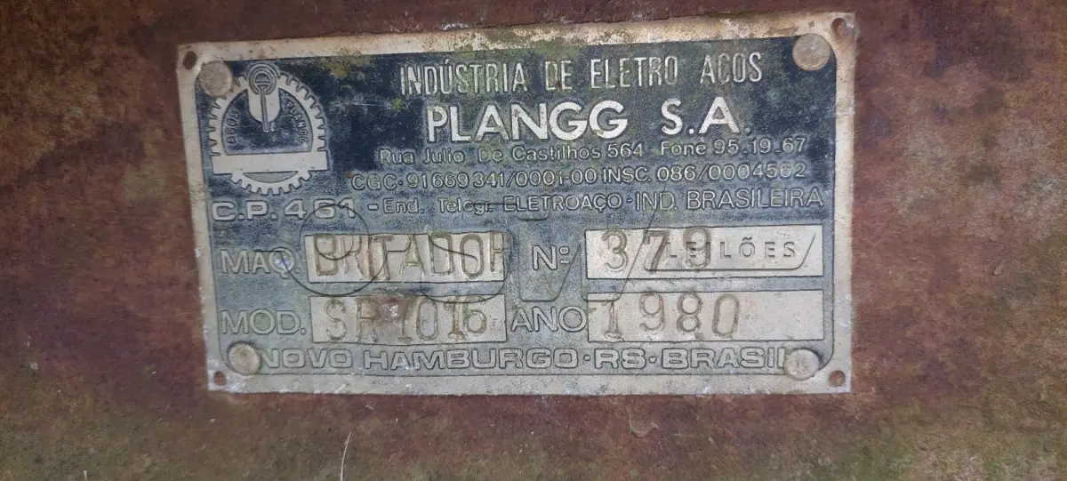 LOTE 001 - Peneira rotativa M Plang / Britador Plang / Dois Motores Weg