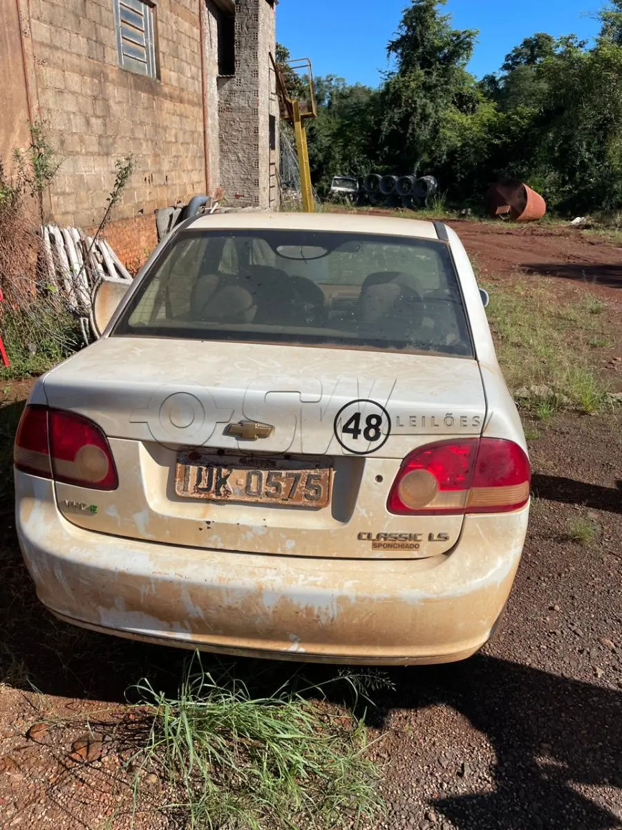 LOTE 001 - AUTOMÓVEL CORSA CLASSIC