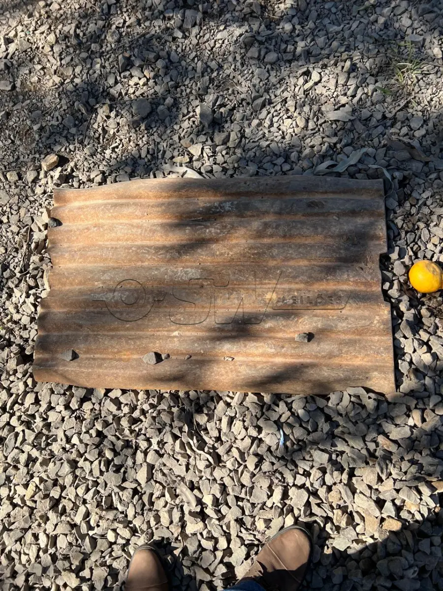 LOTE 018 - sucatas de peneiras e mandíbula para britagem