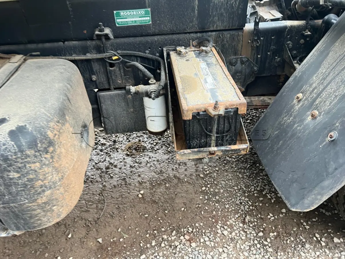 LOTE 016 - Caminhão FORD/CARGO 2422 E, Placa IOP8339, ano/mod. 2008, cor branca