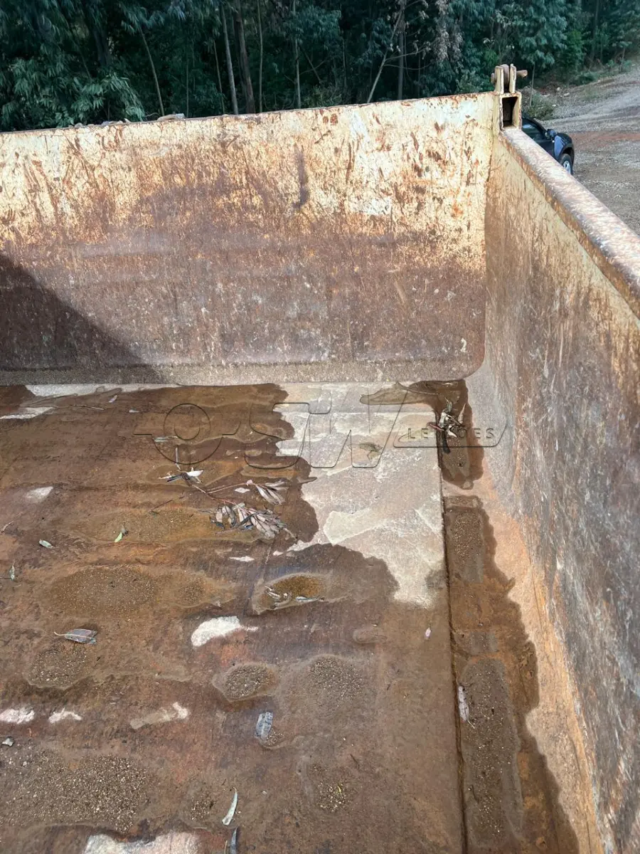 LOTE 016 - Caminhão FORD/CARGO 2422 E, Placa IOP8339, ano/mod. 2008, cor branca