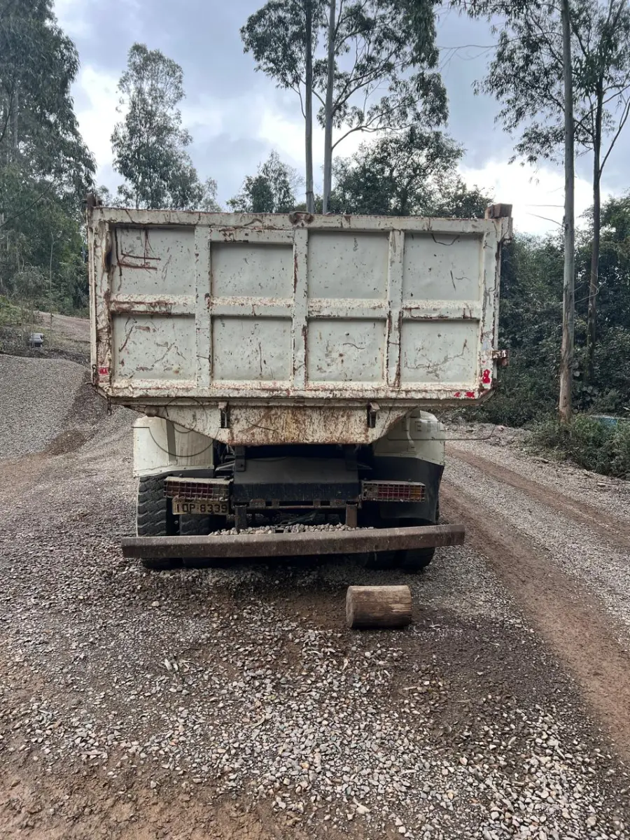 LOTE 016 - Caminhão FORD/CARGO 2422 E, Placa IOP8339, ano/mod. 2008, cor branca