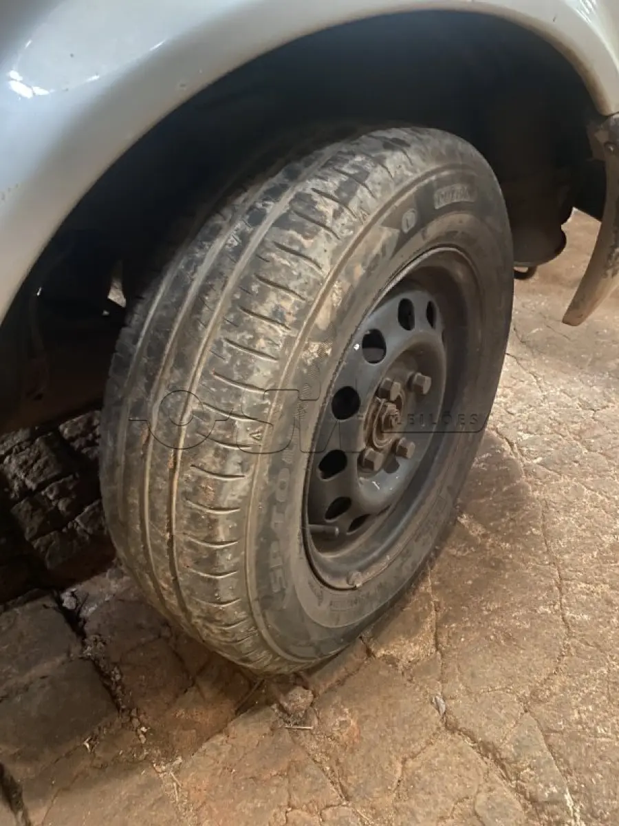 LOTE 001 - FORD ESCORT L 1.6, COR PRATA, ANO DE FABRICAÇÃO 1992, ANO DO MODELO 1992, PLACAS IAU7274, RENAVAM 564249661, CHASSI 9BFZZZ54ZNB247973