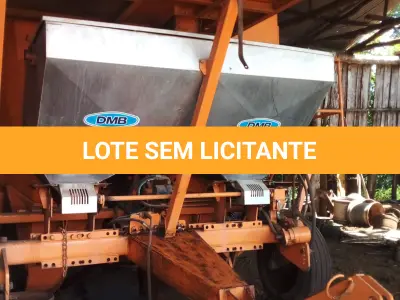 LOTE 004 - Plantadora de cana de açúcar picada.