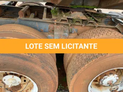 LOTE 002 - Caminhão Mercedes Benz