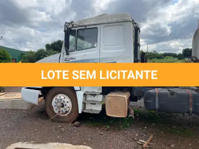 LOTE 002 - Caminhão Mercedes Benz