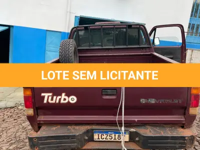 LOTE 001 - Caminhonete GM/D20 CUSTOM S