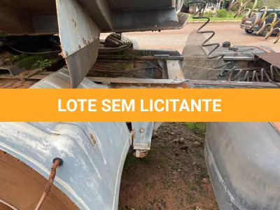 LOTE 002 - Caminhão Mercedes Benz