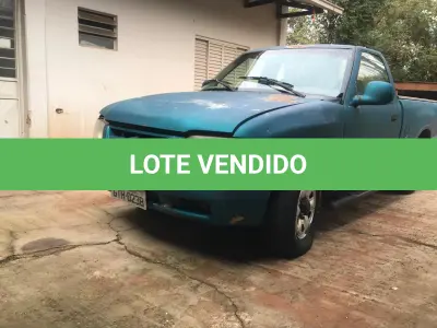 LOTE 001 - Caminhonete GM/S10