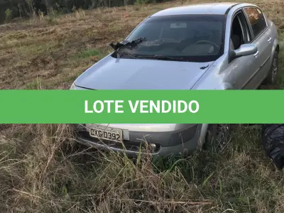 LOTE 001 - RENAULT MEGANESD