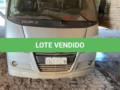 LOTE 015 - Ônibus MARCOPOLO/VOLARE V8 ON, ano/mod. 2005/2006, cor prata