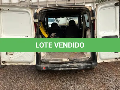 LOTE 003 - FIAT DOBLO