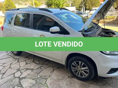 LOTE 012 - automóvel Chevrolet/Spin 1.8 AT LT7, placa JBO1D99. Cor Branca