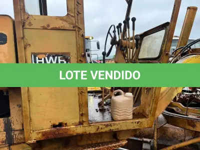 LOTE 005 - Motoniveladora Huber Warco 165M.