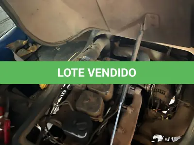 LOTE 015 - Ônibus MARCOPOLO/VOLARE V8 ON, ano/mod. 2005/2006, cor prata