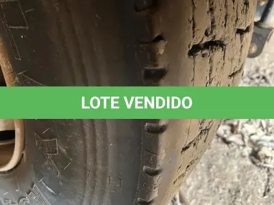 LOTE 015 - Ônibus MARCOPOLO/VOLARE V8 ON, ano/mod. 2005/2006, cor prata