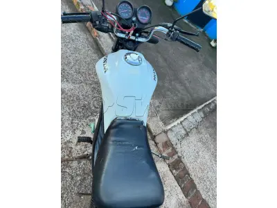 LOTE 001 - Uma motocicleta HONDA CG 125 CARGO KS Placa: IWP7129