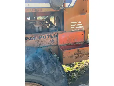 LOTE 020 - carregador, marca Fiatallis, modelo FR 12B (horímetro 22.089 (vinte e duas mil e oitenta e nove) horas trabalhadas)
