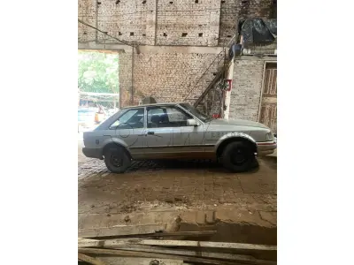 LOTE 001 - FORD ESCORT L 1.6, COR PRATA, ANO DE FABRICAÇÃO 1992, ANO DO MODELO 1992, PLACAS IAU7274, RENAVAM 564249661, CHASSI 9BFZZZ54ZNB247973