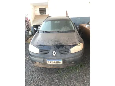 LOTE 002 - RENAULT MEGANEGT DYN 20A, de cor Preta, ano/modelo 2007/2008, combustível Gasolina, Placa IXM4A04, renavam 946683980.