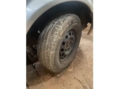 LOTE 001 - FORD ESCORT L 1.6, COR PRATA, ANO DE FABRICAÇÃO 1992, ANO DO MODELO 1992, PLACAS IAU7274, RENAVAM 564249661, CHASSI 9BFZZZ54ZNB247973